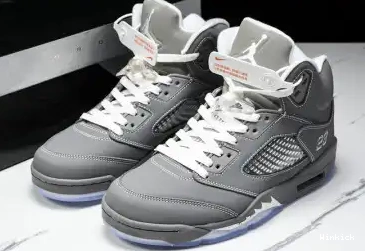 'Wolf Retro Grey' 136027-005 Jordan 5 0706